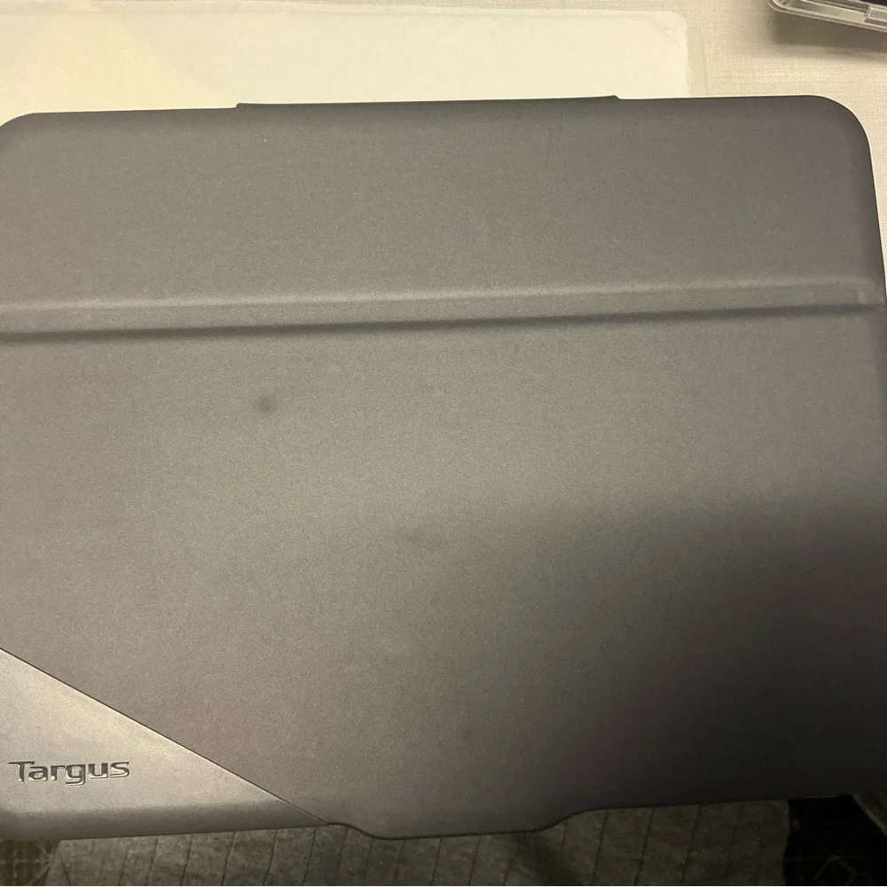 Targus Sleek Protective Tablet Sleeve in Dark Gray